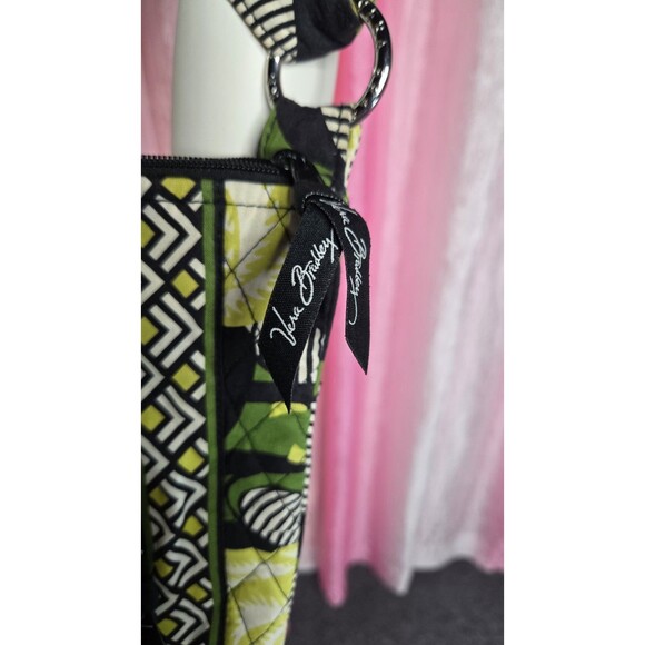 Vera Bradley Colorful Green Flower Hipster Quilted Cotton Crossbody Purse 10x10 - Picture 4 of 9